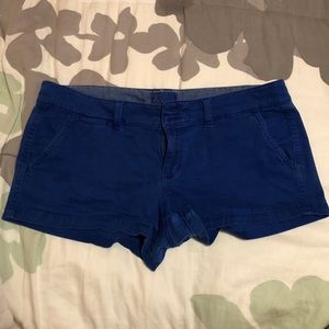 AEO Midi Shorts in Women’s Size 10!